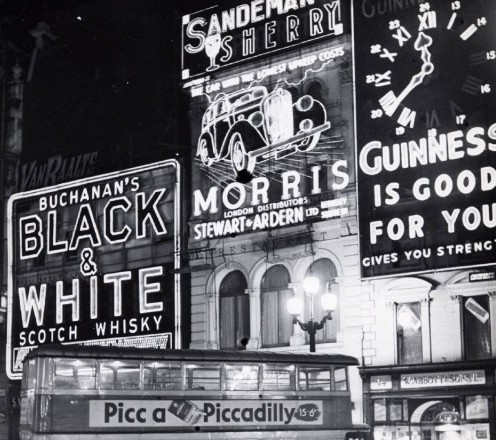 Bill Brandt Piccadilly Circus before the Blackout 1940 35 129 e1337624498647 Advertise